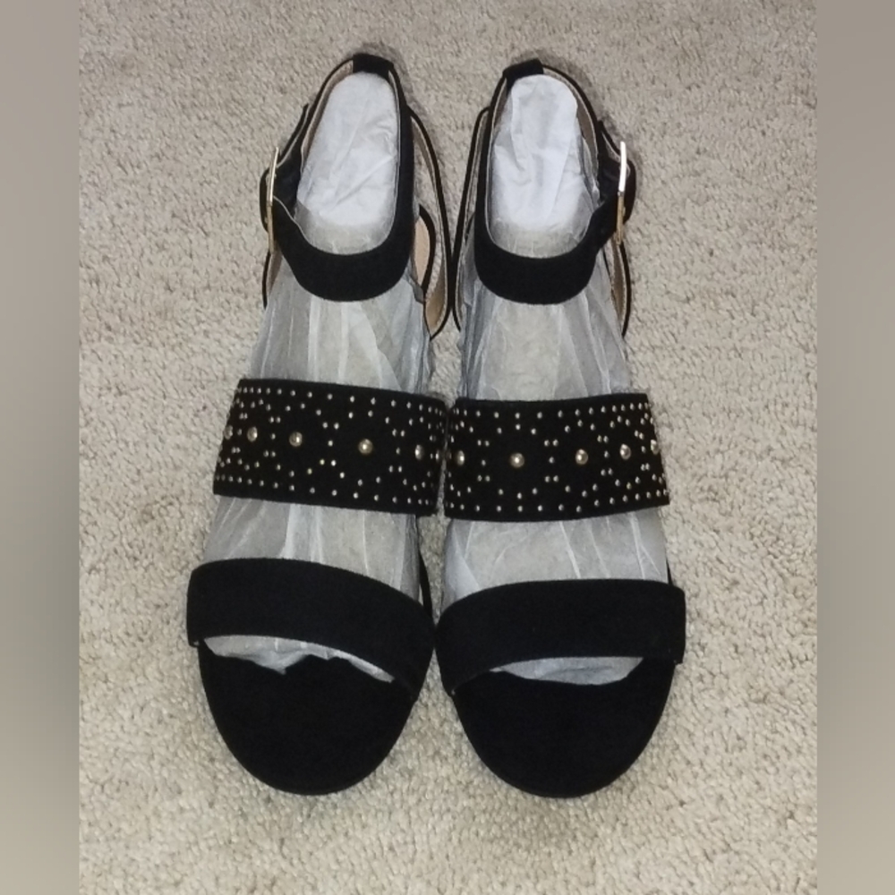 Rockport Taylor Stud Band Sandals. Black Suede Leather 10W New With Box